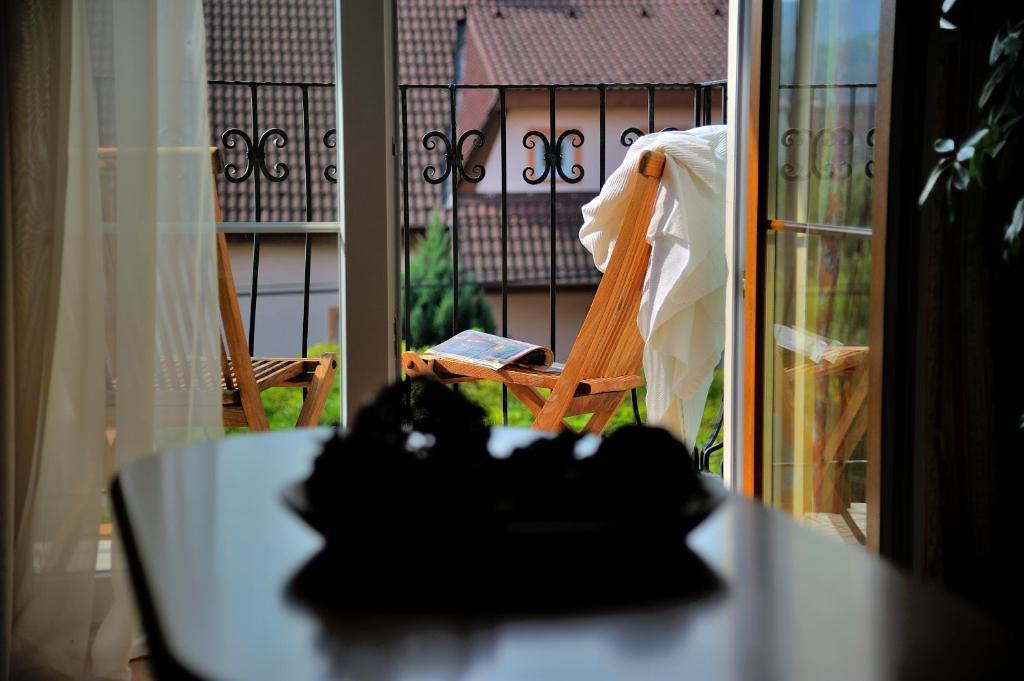Penzion Tematin Piest'any Habitación foto
